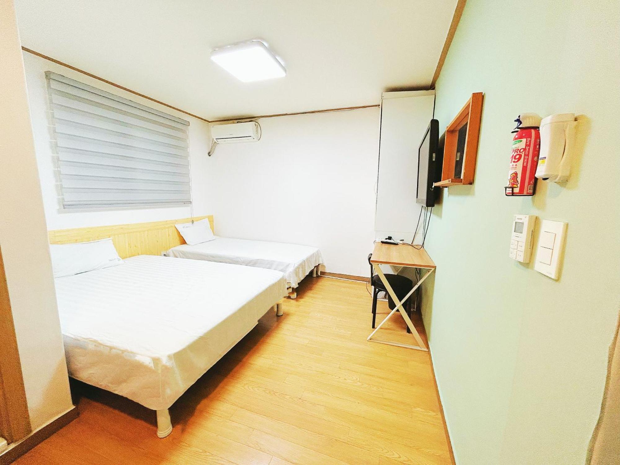 Sarang Guesthouse Dongdaemun Seoul Ngoại thất bức ảnh